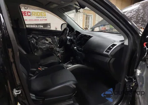 2011 Mitsubishi Outlander Gt z USA, uszkodzony, nr VIN JA4JT5AX1BU023989